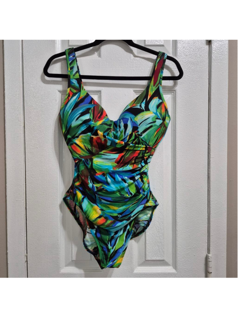Women's Miraclesuit Tropical Print One Piece Swimsuit sz sm